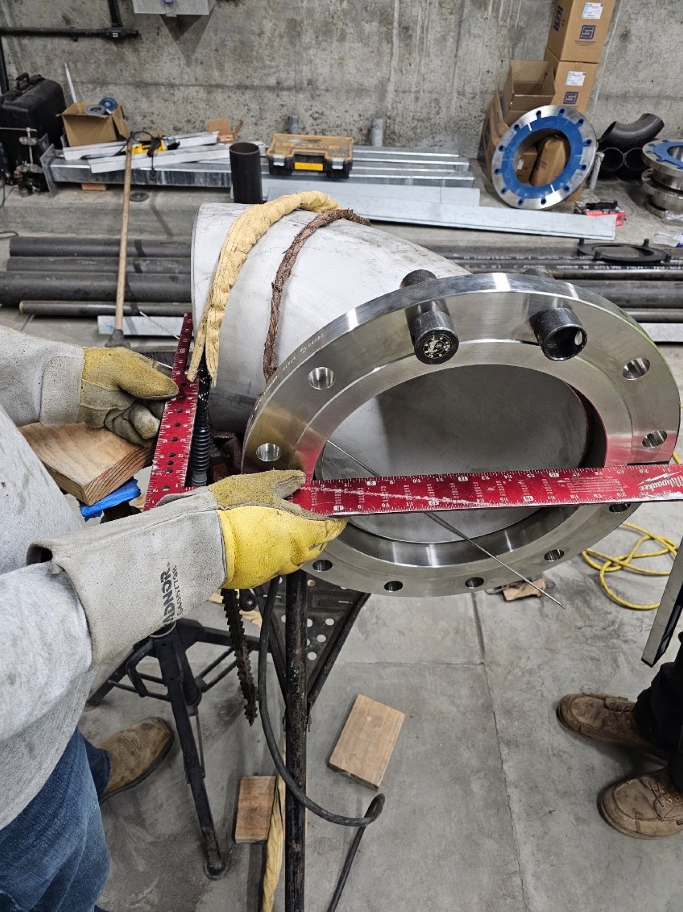 Jones flange fit-up and alignment work